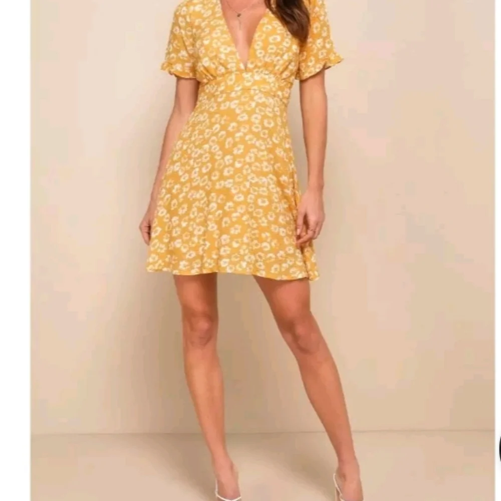 Lulu's Yellow Floral Mini Dress - Picture 5 of 9